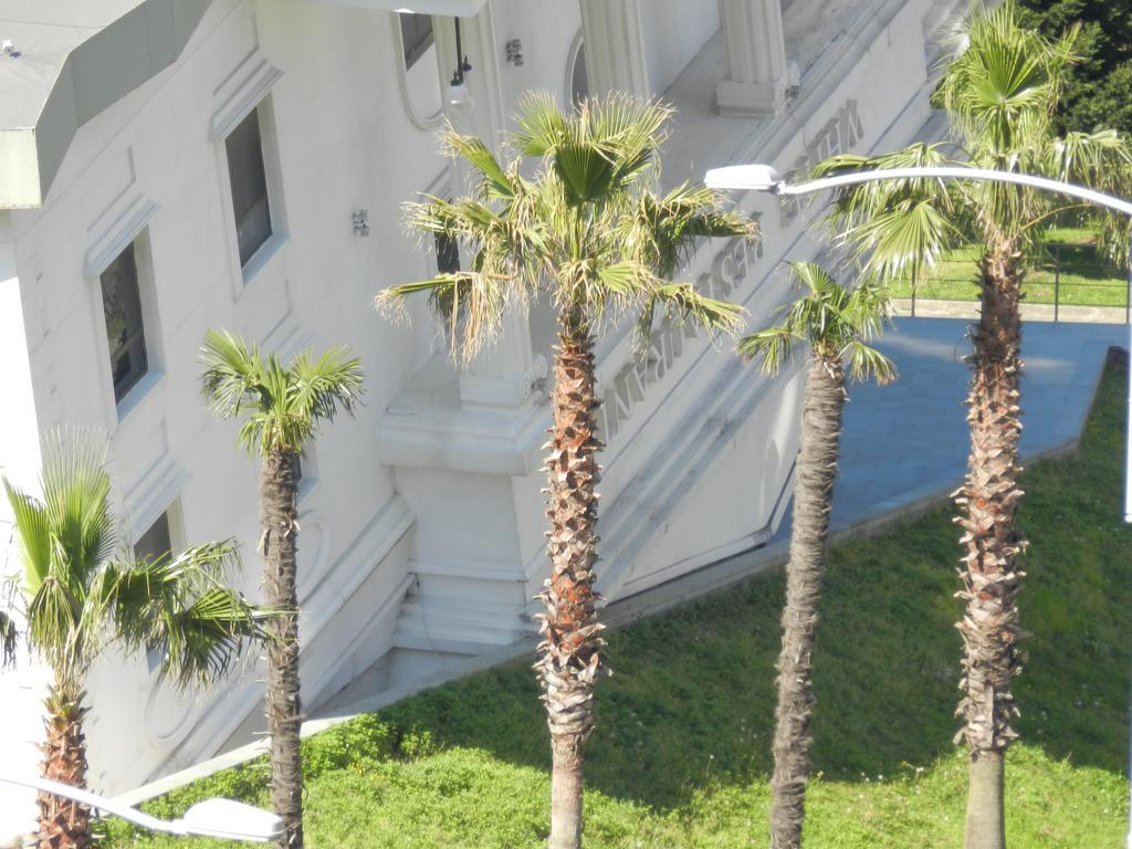 Apart Hotel Orbi Sea Towers Батуми Екстериор снимка
